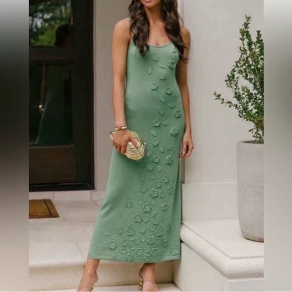 Caroline Constas Dresses & Skirts - Caroline Constas Sage Floral Maxi Dress